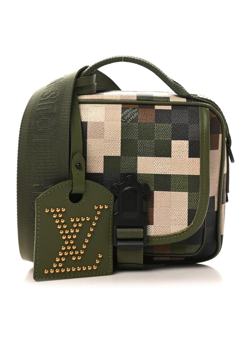 Louis Vuitton Damoflage Quest Messenger #358796L19B